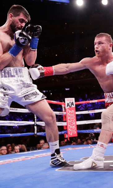 Alvarez stops Fielding in 3rd round for 3rd division title